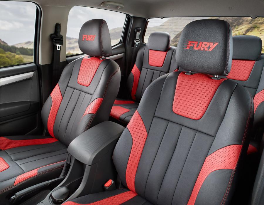  Isuzu D-Max Fury Double Cab 2015 года  (фото 3 из 4)